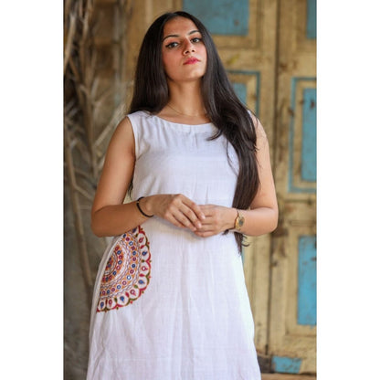 Tara Khadi White Kurti with Heer Bharat